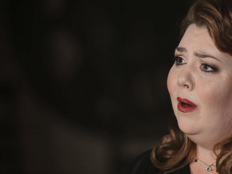 Close up of Marjorie Owens singing in Bellini's Norma