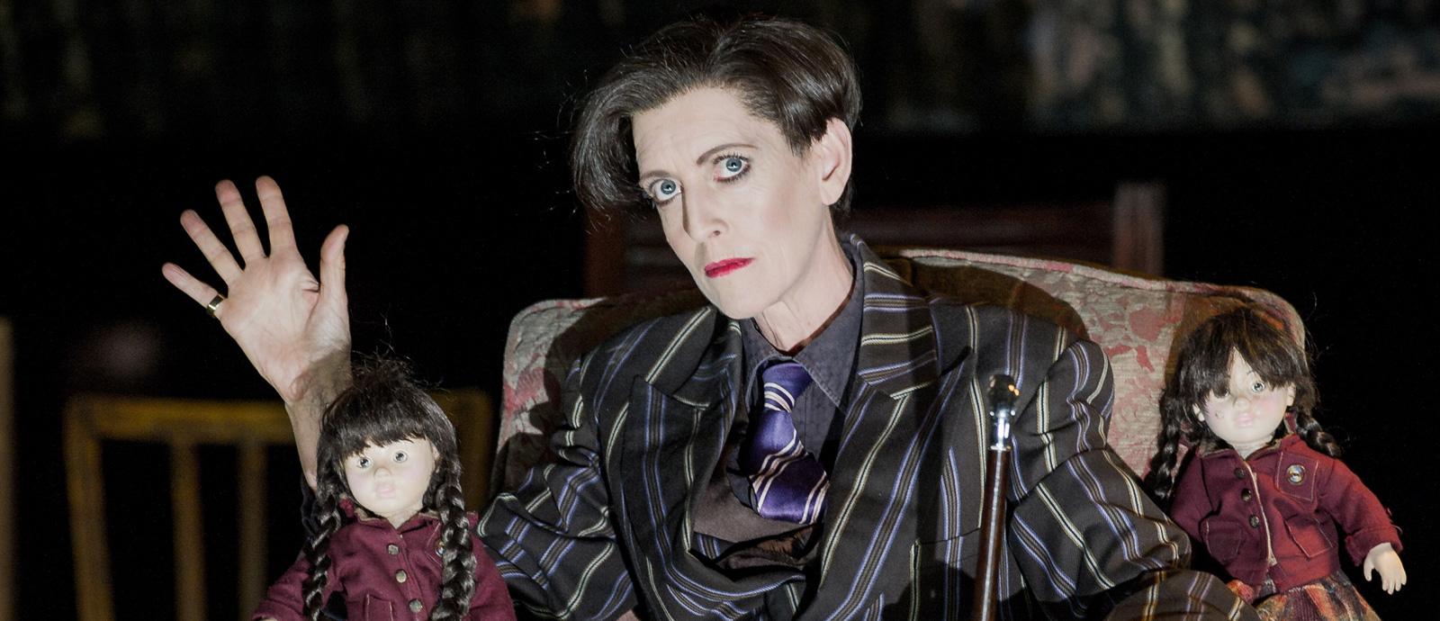 ENO Peter Grimes: Rebecca de Pont Davies as Auntie (c) Robert Workman