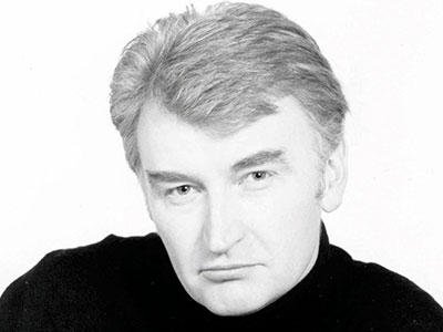 Head and shoulders portrait of Clive Bayley