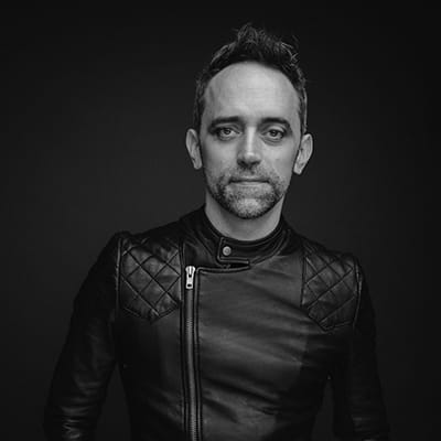 Headshot of singer Trevor Eliot Bowes