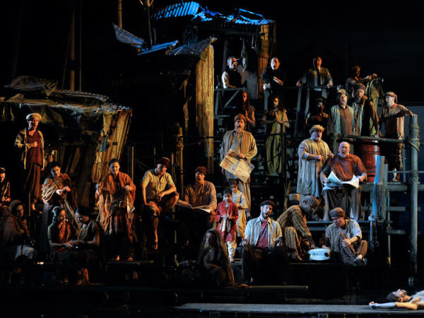 Chorus on stage for The Pearl Fishers