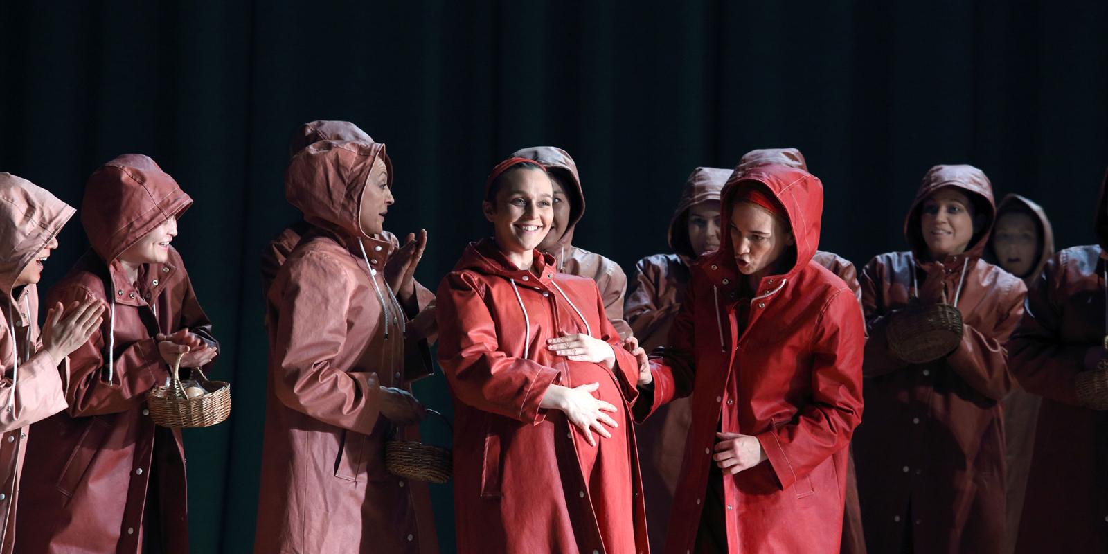 ENO2122 The Handmaid's Tale: Rhian Lois as Ofwarren, Kate Lindsey as Offred © Catherine Ashmore