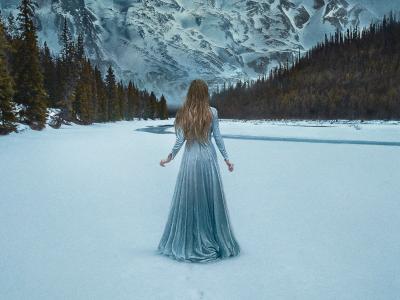 The Rhinegold | ENO 22/23 Season | Girl against snowy backdrop