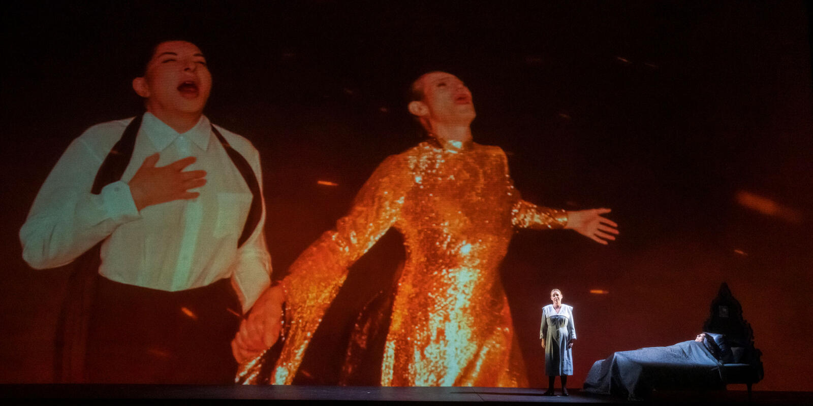 Marina-Abramović,-Willem-Dafoe,-Sophie-Bevan,-ENO’s-7-Deaths-of-Maria-Callas-©-Tristram-Kenton