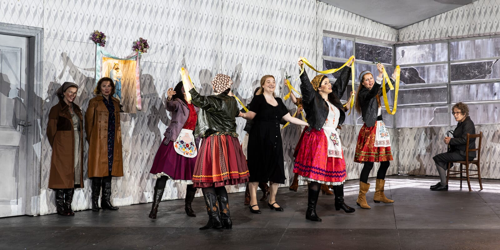 The-Cast-of-ENO’s-Jenufa-2024-©-Ellie-Kurttz-