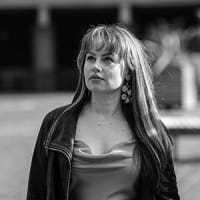 Headshot of Siân Griffiths, Mezzo Soprano