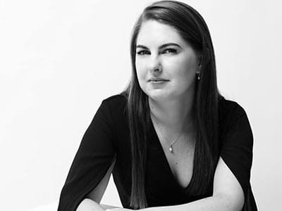 Headshot of Karen Ni Bhroin, Conductor